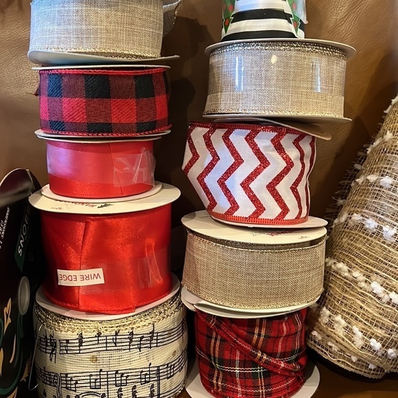 Several Rolls of Holiday/Christmas Ribbon - Picture 3 of 3